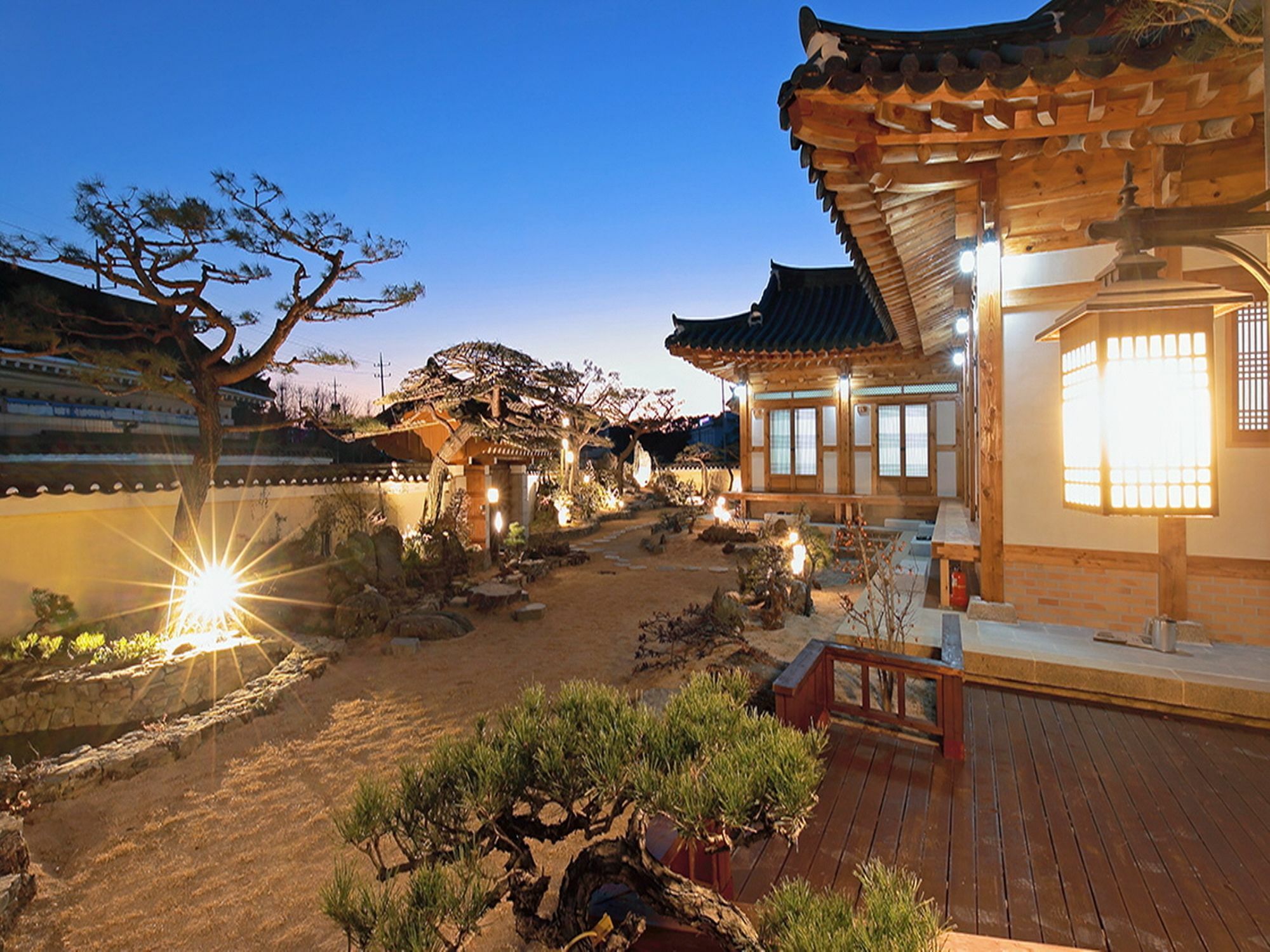 Cheonggong Hanok Stay Gyeongju Exterior photo